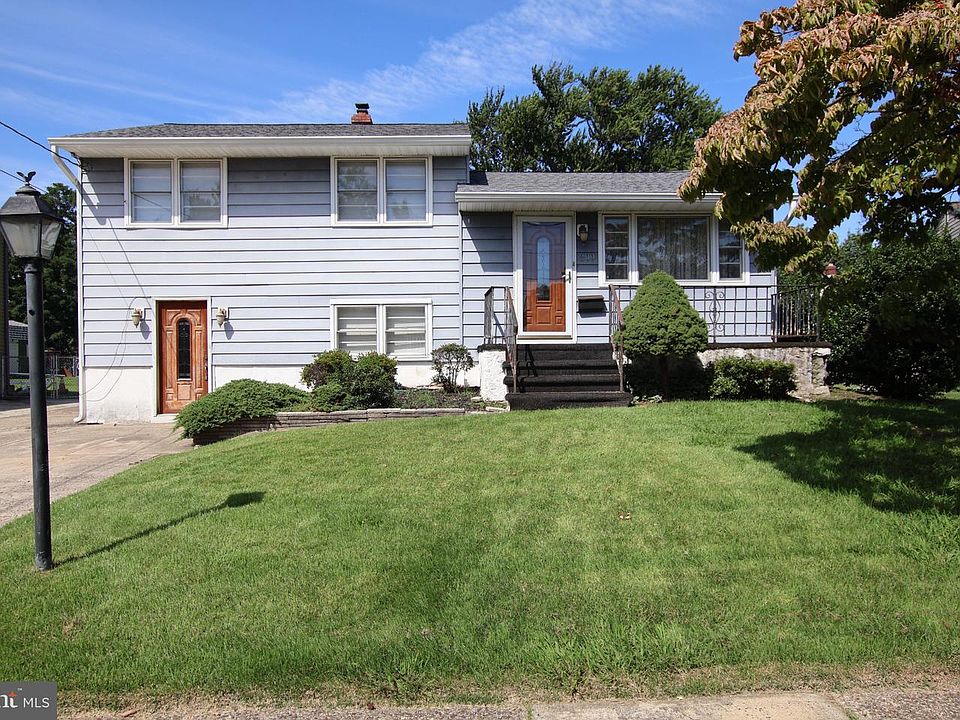 1st image of 309 Spruce Ave