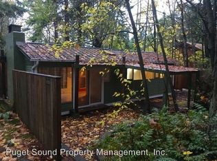 10672 NE Old Creosote Hill Rd, Bainbridge Island, WA 98110