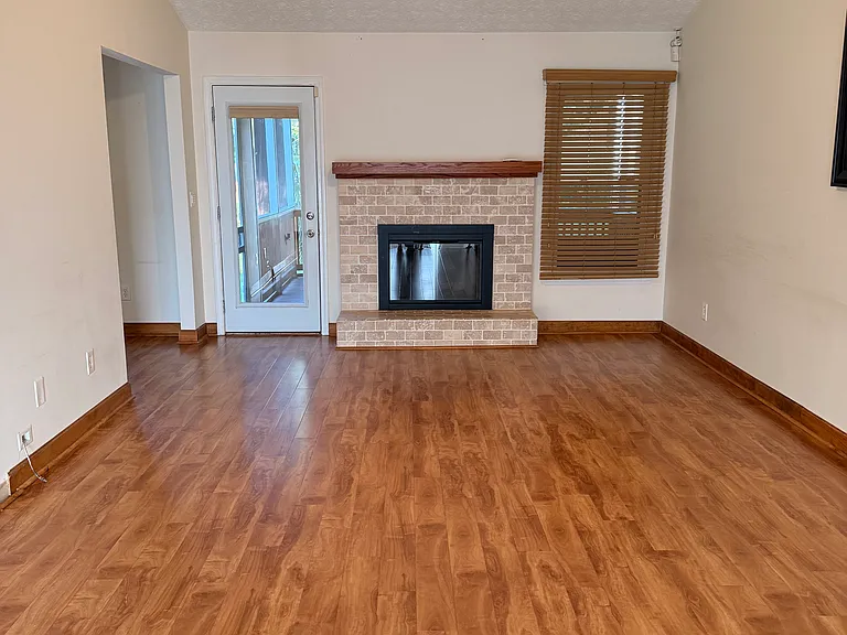 2315 Castle Royale Dr — Photo 8