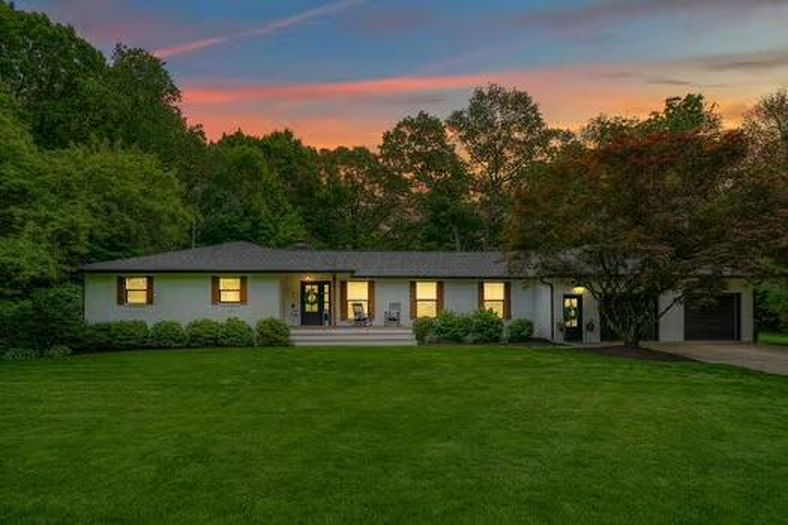 Real estate listing image