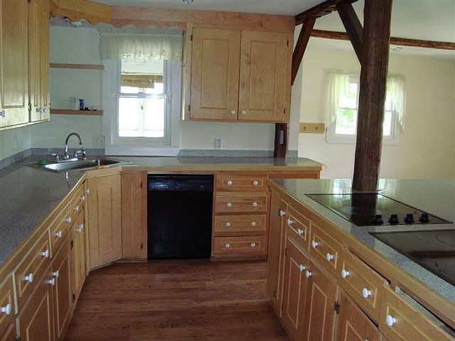 2nd image of 2229 Scott Hwy