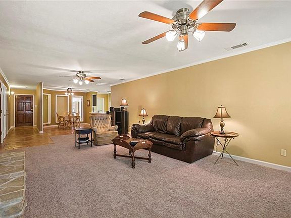 5th image of 417 Stonecreek Dr
