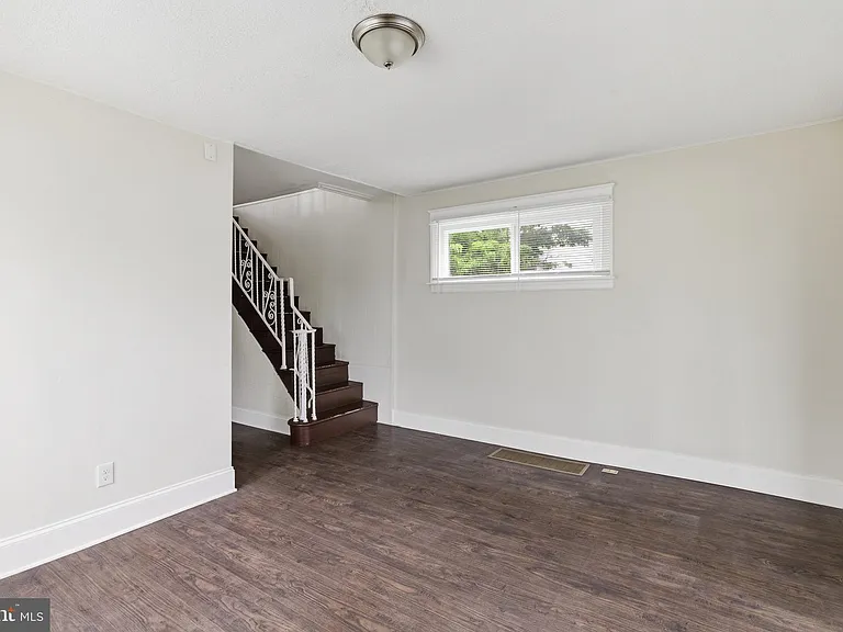 820 Greenhill Rd — Photo 7