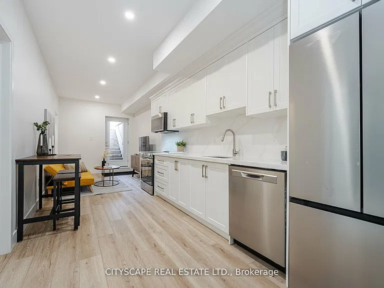 2 B Holmstead Ave — Photo 35