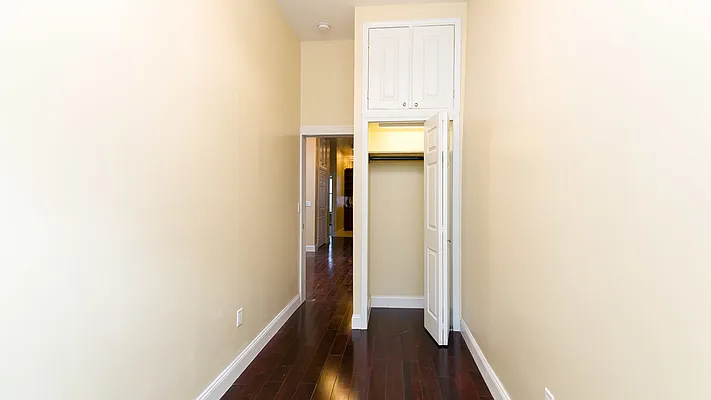 Rented by Nooklyn NYC LLC | media 17