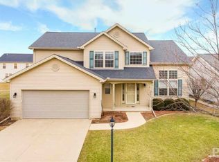 10926 N Highcrest Ln, Dunlap, IL 61525