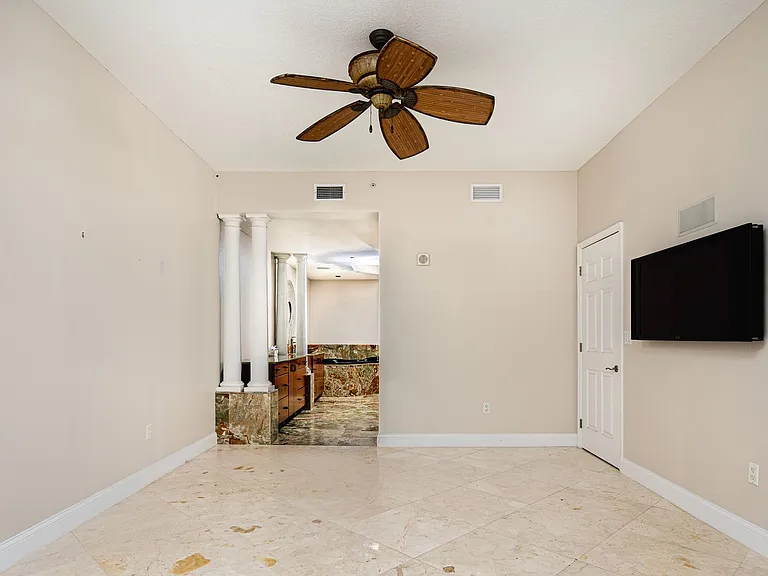 231 Riverside Dr #2606 — Photo 15