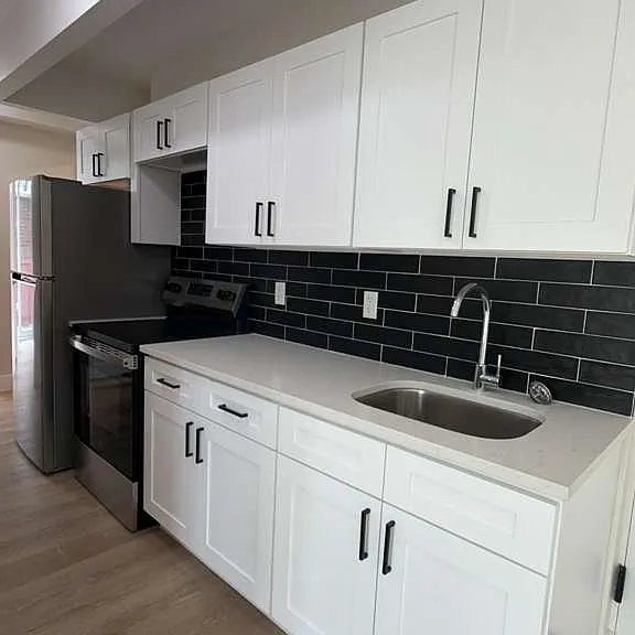 3318 Paulding Ave — Photo 1