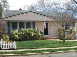 124 McCutcheon Ave, Sayreville, NJ 08872