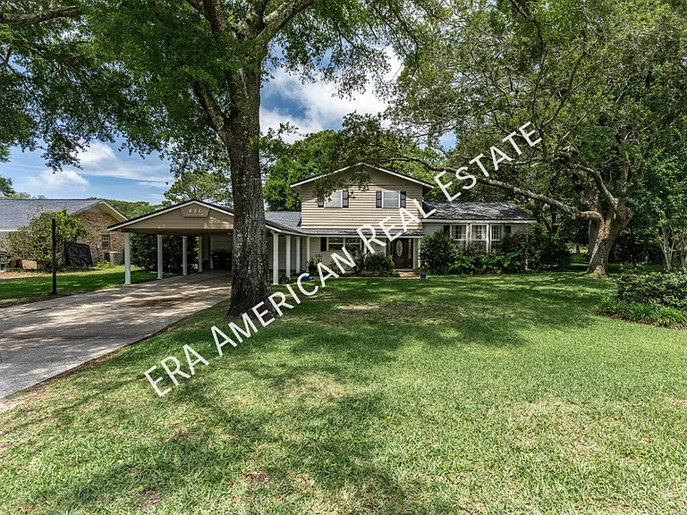 631 Country Club Ave — Photo 2