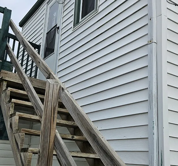 102 S 7th Ave — Photo 1