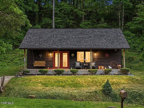 2nd image of 3427 Bill Douglas Rd