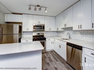 1619 E Thacker St #305, Des Plaines, IL 60016