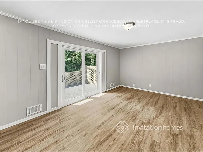 2813 Battlecrest Dr — Photo 7