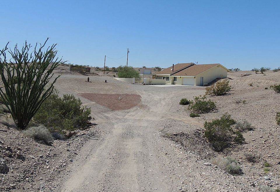 Borders BLM 3.9 Acres