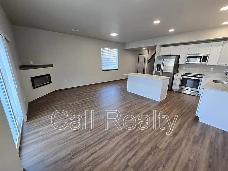308 S Clinton Rd — Photo 6