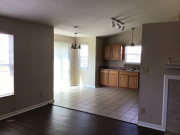 5th image of 3168 Salamonie Dr