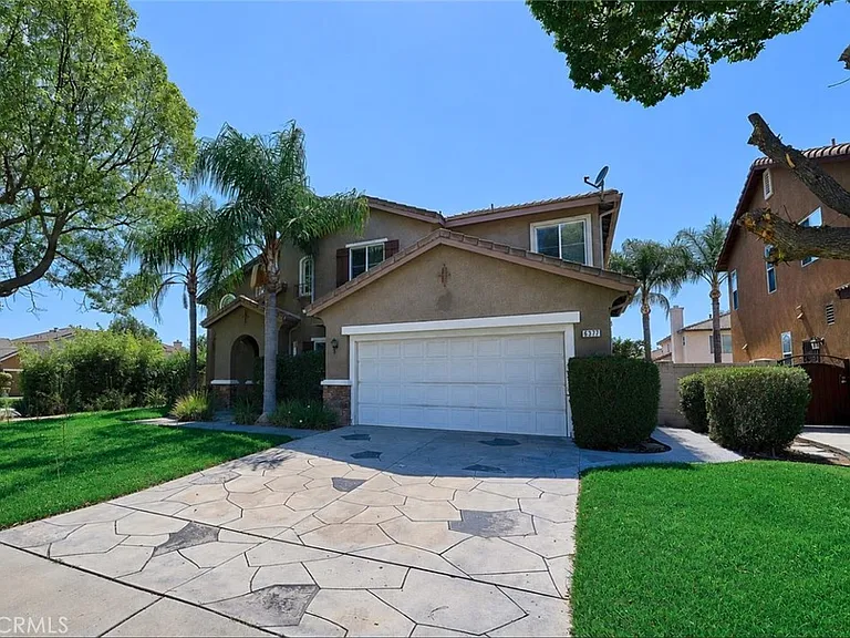 6377 Peach Ave — Photo 28