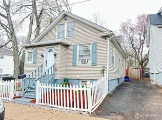7 Hazelhurst St, New Brunswick, NJ 08901