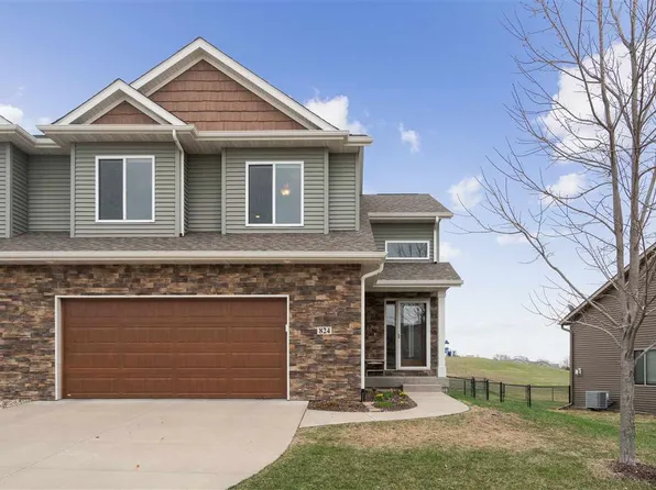 824 Buck St, Tiffin, IA 52340