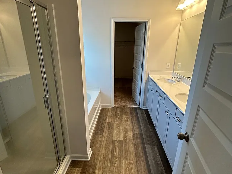 15 Longbrook Dr — Photo 9