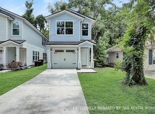 1229 Pangola Dr, Jacksonville, FL 32205