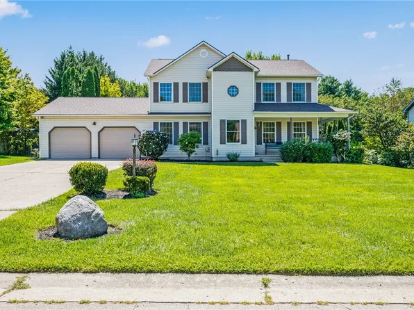 35 Sycamore Creek Dr, Springboro, OH 45066