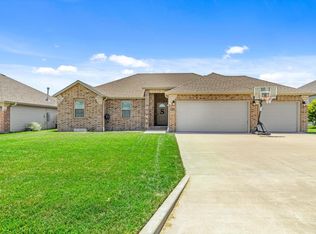 2462 E Prairie Ridge St, Republic, MO 65738