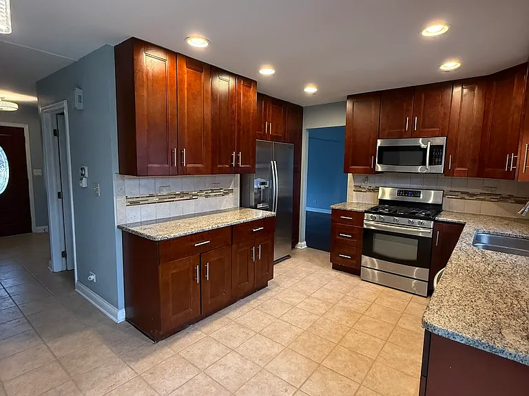 1471 Brandywyn Ln — Photo 2