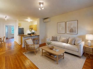 382 Burns St Floor 1, Forest Hills, NY 11375