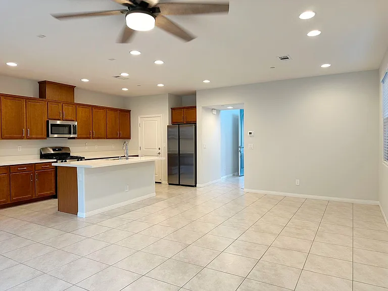 11585 Salt Creek Ave — Photo 15