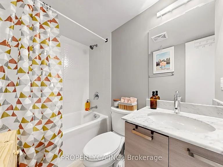 36 Lisgar St #819W — Photo 9