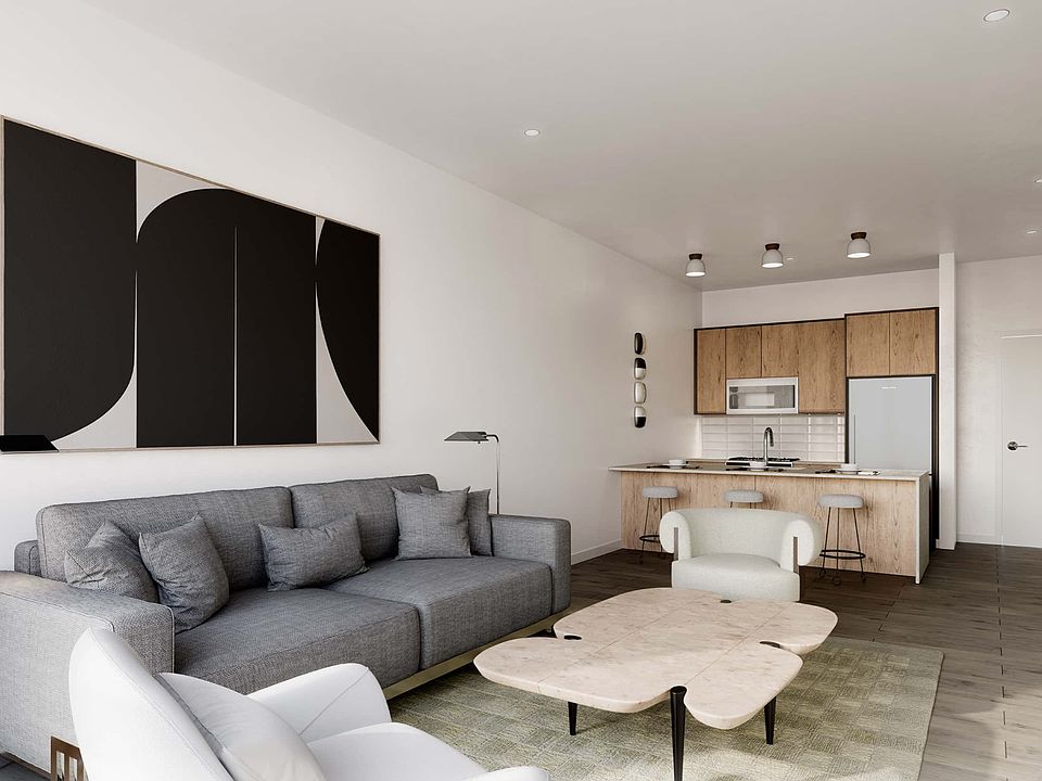 1st image of 1124 W Chicago Ave #207