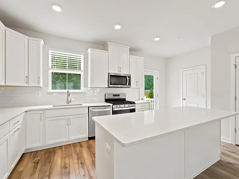 59 Four Leaf Dr — Photo 15