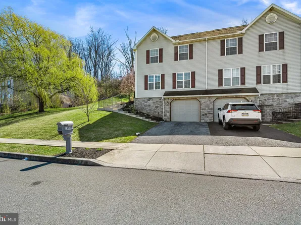 1538 Huron Dr, Sinking Spring, PA 19608