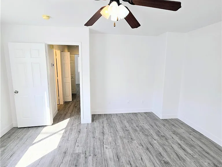 7858 Warwickshire Way — Photo 10