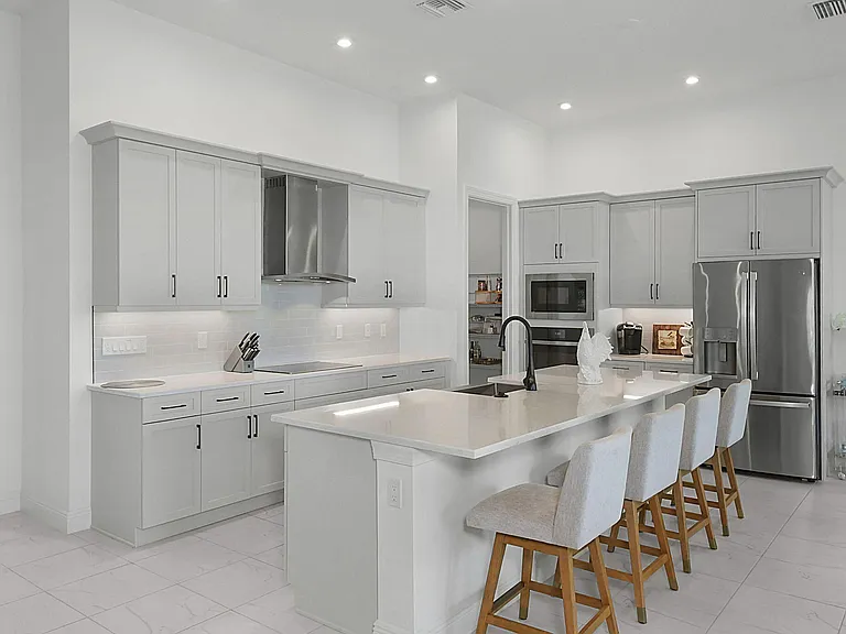 9084 SW Arco Way — Photo 5