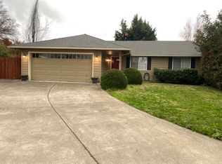 1364 Brook Ct, Medford, OR 97504
