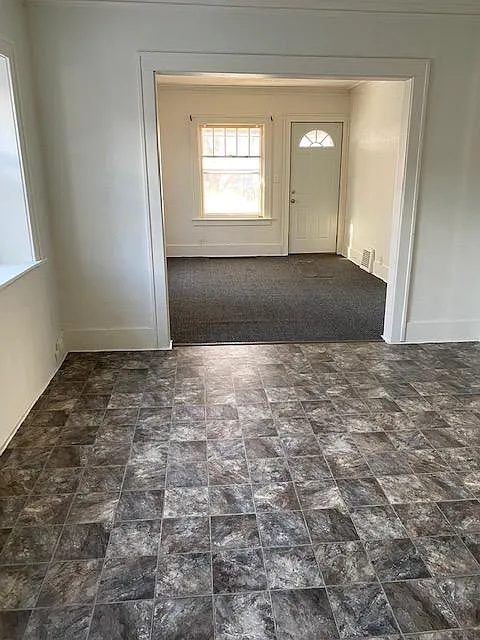 3 bed, 1208 sqft, $1,300 — Photo 4