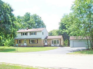 S89W22545 Franz Dr, Village Of Big Bend, WI 53103