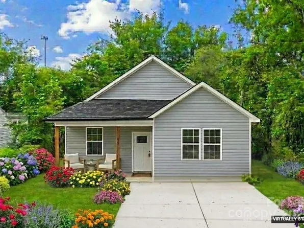 905 Holt St, Lexington, NC 27292