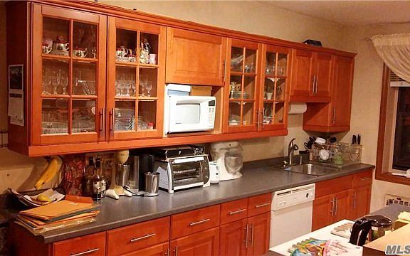 5th image of 8383 118th St APT 6K