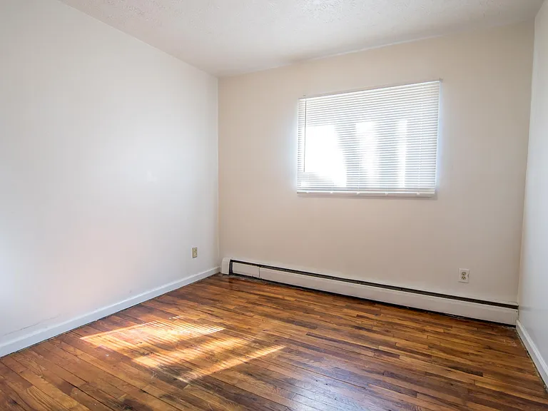 2145 Harrison Ave #17 — Photo 3