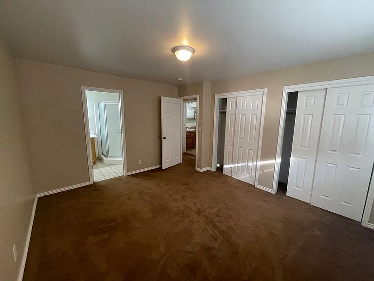 1645 E Parkway Ave — Photo 10