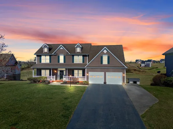 1950 Bridle Ln, Riner, VA 24149