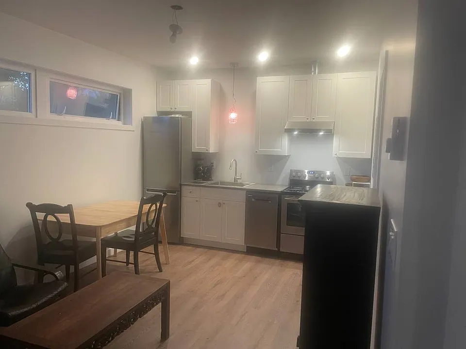 459 E 2nd St #67364