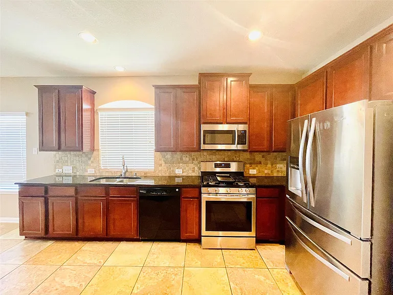 6326 Bennington Springs Dr — Photo 10