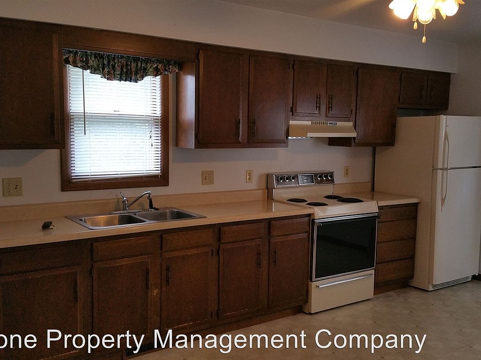 1st image of 417 Heritage Pl