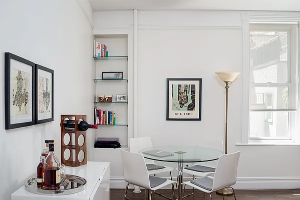 Rented by Guy Goldman, LREB | media 7