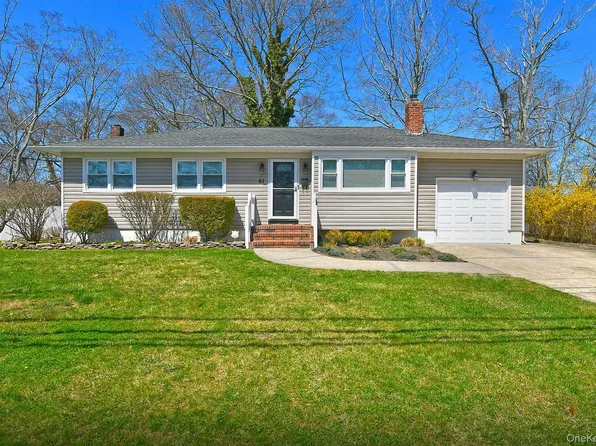 61 Newton Boulevard, Ronkonkoma, NY 11779